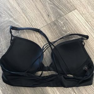 Victoria’s Secret strappy back bra